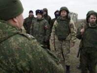 Скільки жителів окупованих територій вступили до армії РФ з початку року: дані ЦНС
