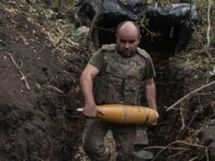 Літак, 8500 окупантів та понад 300 артсистем. Названі втрати РФ за тиждень