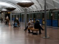 В Харкові пролунали вибухи: росіяни завдають ударів по місту