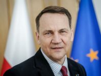Глава МЗС Польщі закликав дозволити Україні бити західною зброєю вглиб Росії