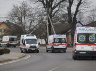 Росіяни вдарили по центру Краматорська: є жертва та багато поранених (відео)