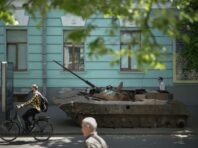 Які документи потрібно носити з собою під час війни в Україні