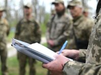 У мережі заявили, що робітник ТЦК “накинувся” на жінку в Одесі: військові зробили заяву