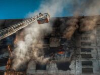 Обстріл Харкова: з-під завалів багатоповерхівки дістали тіло жінки