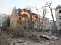 У Польщі відреагували на удар РФ по Львову. Туск запропонував допомогу у відновленні міста