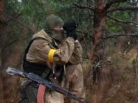Хотіли потрапити у Білорусь. Група ухилянтів ледь не підірвалася на мінах