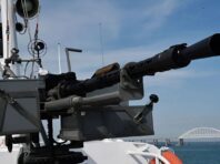РФ “запаковує” Кримський міст ППО та будує “загадкову споруду”, – Плетенчук