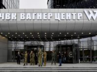 Пережили Бахмут, але лежать у малійській пустелі: Reuters дізналося про долю “вагнерівців”