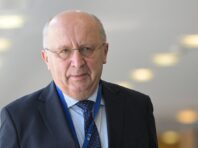 Перший комісар ЄС із оборони назвав можливі терміни війни з Росією