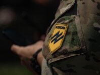 Дрони і не лише. Латвійські волонтери відправлять “Азову” пакет допомоги на 200 тисяч євро