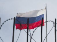 Саудівська Аравія може підірвати російську економіку збільшенням видобутку нафти, – Politico