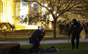 Протестувальники