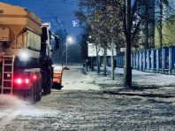 Обстріл Дніпра 5 січня – на дороги висипали пісок для запобігання екологічній шкоді