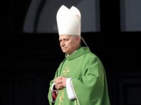 Папа Римський закликав припинити атаки на енергетику України