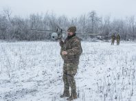 Сніг та мороз впливають на ефективність дронів на фронті – пояснення військового