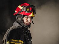 Удари по Києву 9 січня – у місті палають багатоповерхівки та авто