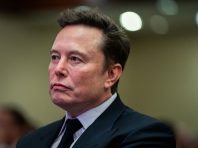 Starlink на російських дронах – SpaceX почала протидіяти використанню, заявив Маск Федорову
